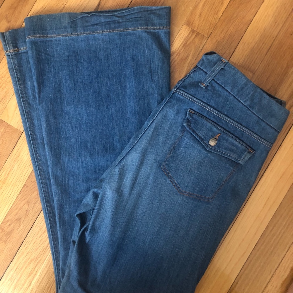 NWOT BANANA REPUBLIC BELL BOTTOMS